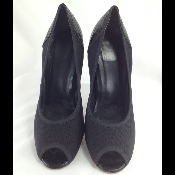 Donald J. Pliner ZORBA Black Mesh Elastic Pumps - Picture 5 of 13